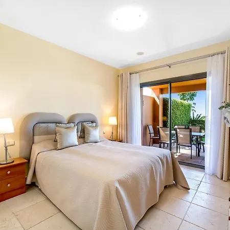 Daire Gibraltar View & Fitness *
